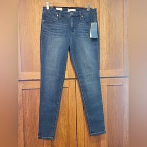 NWT- New Directions Women's 6R Skinny Jeans